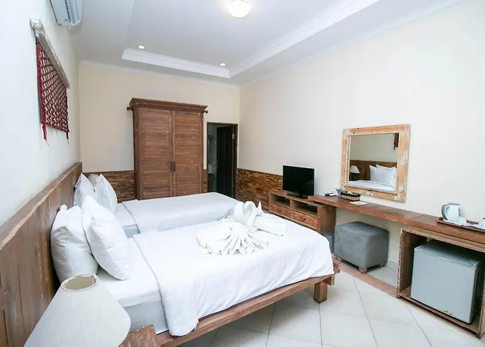 Hotel Mina Pelasa 3*