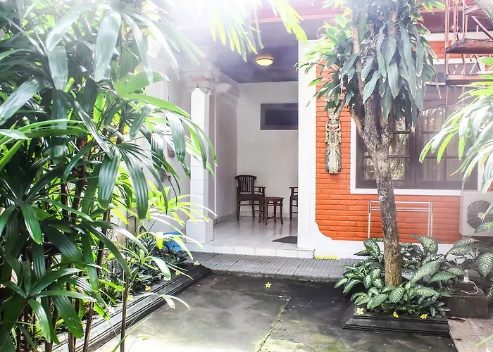 Mina Pelasa Legian
